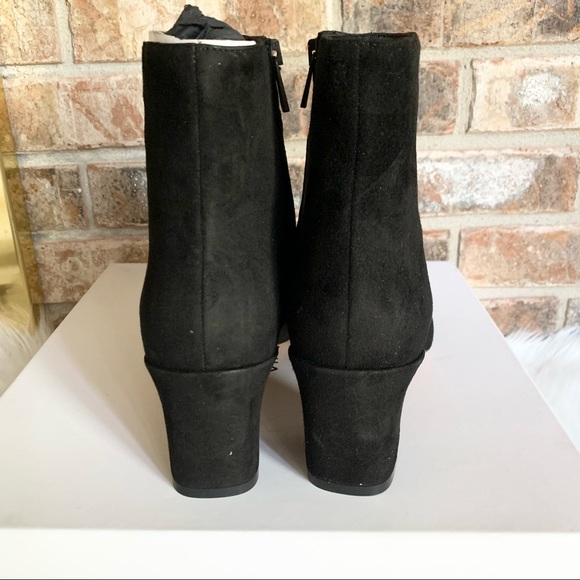 Vince Larica Suede Block Heels Booties Black 5.5M - Picture 5 of 12